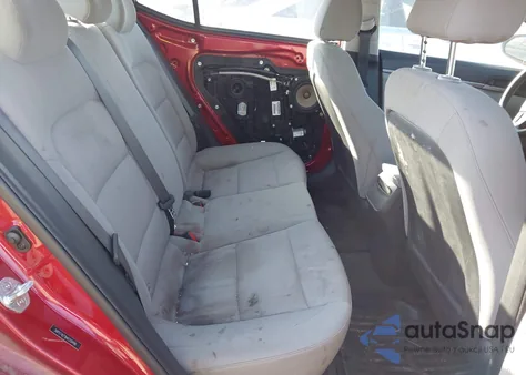 2017 Hyundai Elantra Se z USA, uszkodzony, nr VIN 5NPD74LF9HH209496